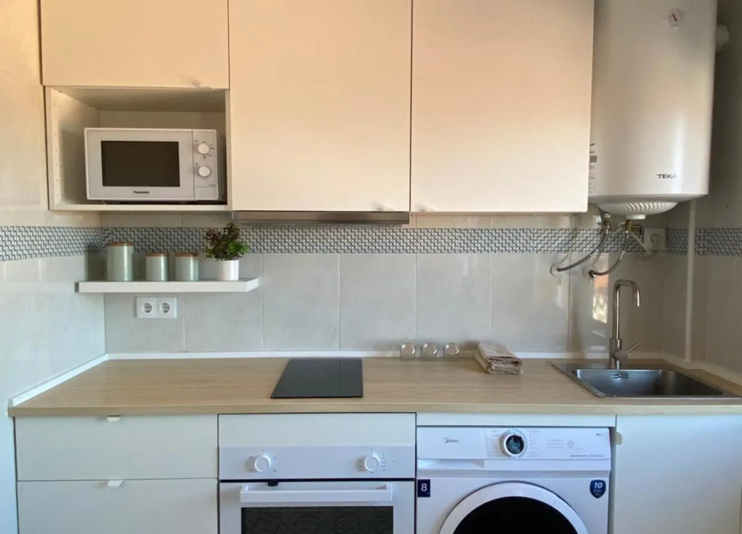 Apartamento Nuevo Zona General Davila Cerca De Las Playas De Santander 0*,